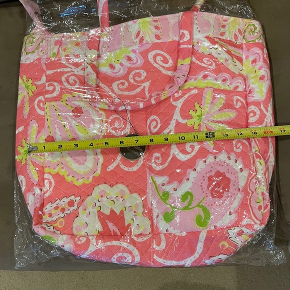 NWT great gift.Xlarge Tramas Spain quiltted tote bag - Picture 6 of 10